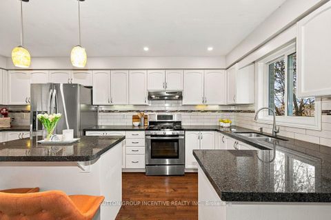 Photo 19 at 46 Bell Street, Ardagh, Barrie