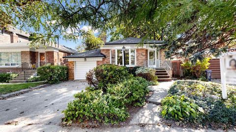 Photo 1 at 339 Elmwood Avenue, Willowdale East, Toronto