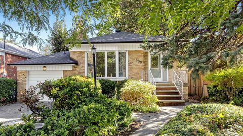 Photo 4 at 339 Elmwood Avenue, Willowdale East, Toronto