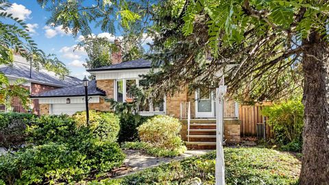 Photo 5 at 339 Elmwood Avenue, Willowdale East, Toronto