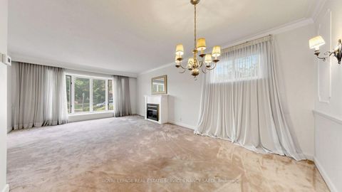 Photo 9 at 339 Elmwood Avenue, Willowdale East, Toronto