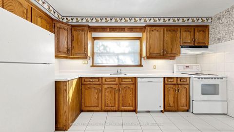 Photo 15 at 339 Elmwood Avenue, Willowdale East, Toronto