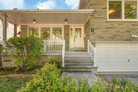 Photo 4 at 7 Watling Street, Richview, Toronto