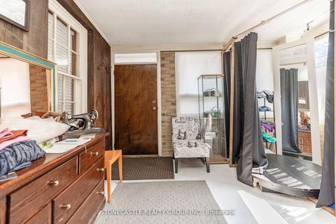 Photo 9 at 2321 Major Mackenzie Drive W, Maple, Vaughan