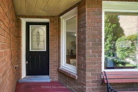 Photo 5 at 89 Crawford Rose Drive, Aurora Heights, Aurora
