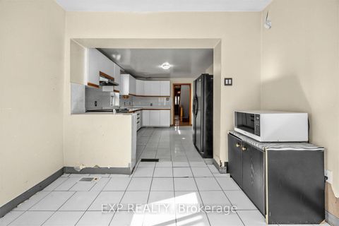 Photo 6 at 511 Carlaw Avenue, North Riverdale, Toronto