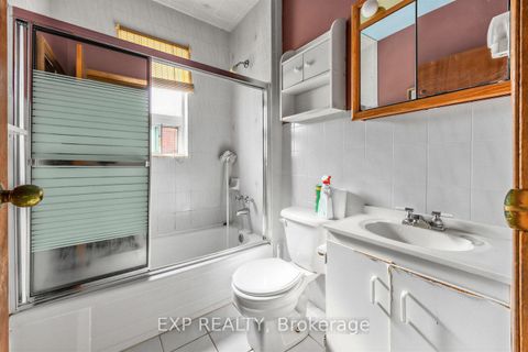 Photo 13 at 511 Carlaw Avenue, North Riverdale, Toronto