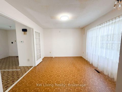 Photo 6 at 98 Canongate Trail, Steeles, Toronto
