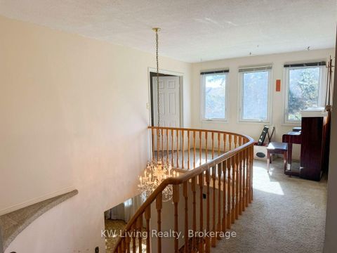 Photo 7 at 98 Canongate Trail, Steeles, Toronto