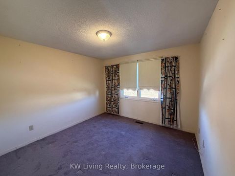Photo 11 at 98 Canongate Trail, Steeles, Toronto