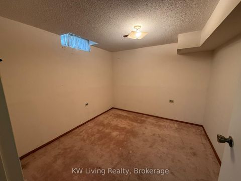 Photo 16 at 98 Canongate Trail, Steeles, Toronto