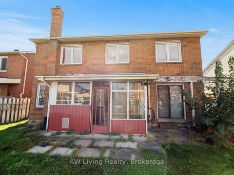 Photo 20 at 98 Canongate Trail, Steeles, Toronto