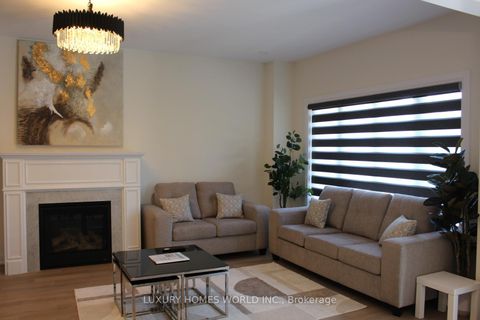 Photo 2 at 223 Seguin Street, Oak Ridges, Richmond Hill