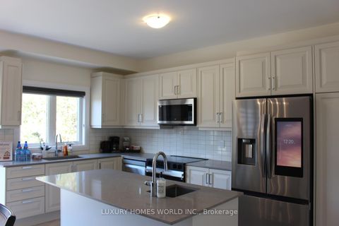 Photo 6 at 223 Seguin Street, Oak Ridges, Richmond Hill