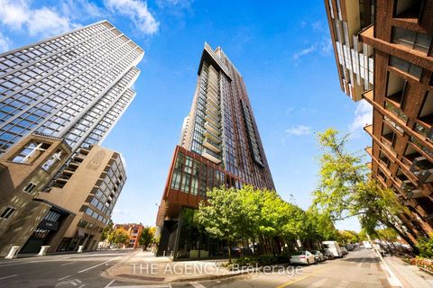 Photo 1 at 401 - 32 Davenport Road, Annex, Toronto
