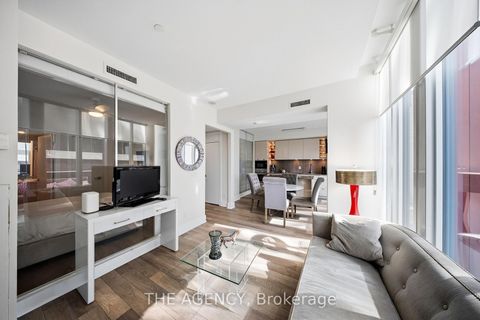 Photo 7 at 401 - 32 Davenport Road, Annex, Toronto
