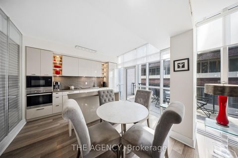 Photo 9 at 401 - 32 Davenport Road, Annex, Toronto