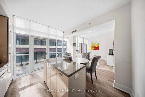 Photo 10 at 401 - 32 Davenport Road, Annex, Toronto
