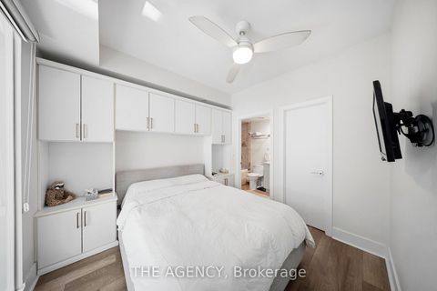 Photo 17 at 401 - 32 Davenport Road, Annex, Toronto