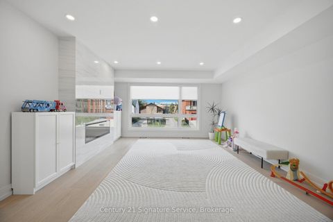 Photo 6 at 273C Ranee Avenue, Glen Park, Toronto