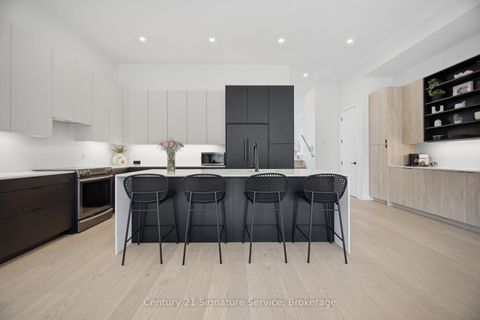 Photo 10 at 273C Ranee Avenue, Glen Park, Toronto