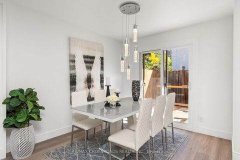 Photo 13 at 184 Laverock Avenue, Mill Pond, Richmond Hill