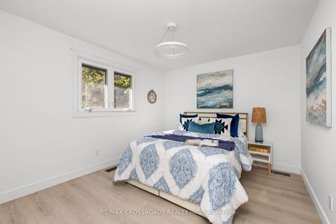 Photo 14 at 184 Laverock Avenue, Mill Pond, Richmond Hill