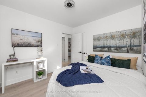 Photo 20 at 184 Laverock Avenue, Mill Pond, Richmond Hill