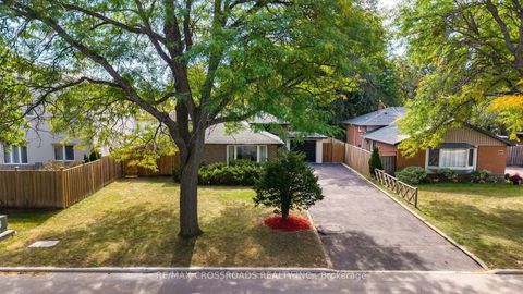 Photo 36 at 184 Laverock Avenue, Mill Pond, Richmond Hill