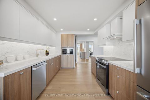 Photo 7 at 411 - 1 Aberfoyle Crescent, City Centre West, Toronto