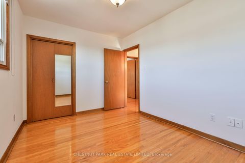 Photo 34 at 28 Charrington Crescent, Jane Heights, Toronto