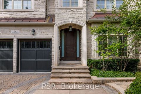 Photo 2 at 94 Munro Boulevard, Windfields, Toronto