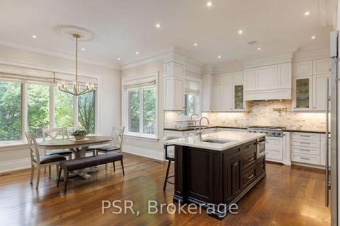 Photo 13 at 94 Munro Boulevard, Windfields, Toronto