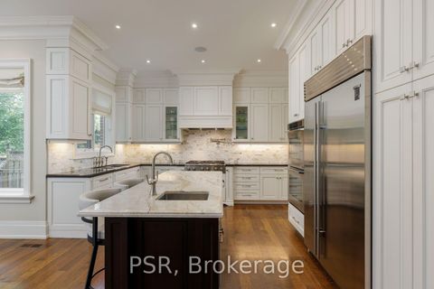 Photo 14 at 94 Munro Boulevard, Windfields, Toronto