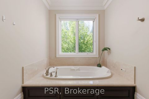 Photo 26 at 94 Munro Boulevard, Windfields, Toronto