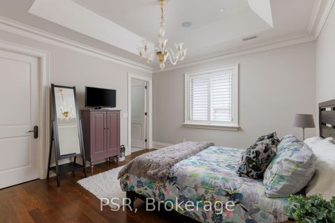 Photo 33 at 94 Munro Boulevard, Windfields, Toronto