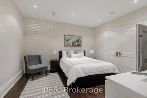 Photo 42 at 94 Munro Boulevard, Windfields, Toronto