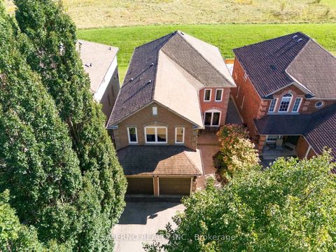Photo 1 at 192 Veneto Drive, Vaughan Grove, Vaughan