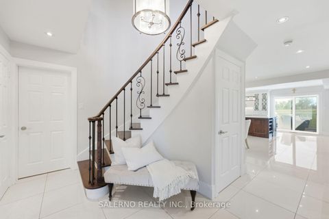 Photo 9 at 192 Veneto Drive, Vaughan Grove, Vaughan