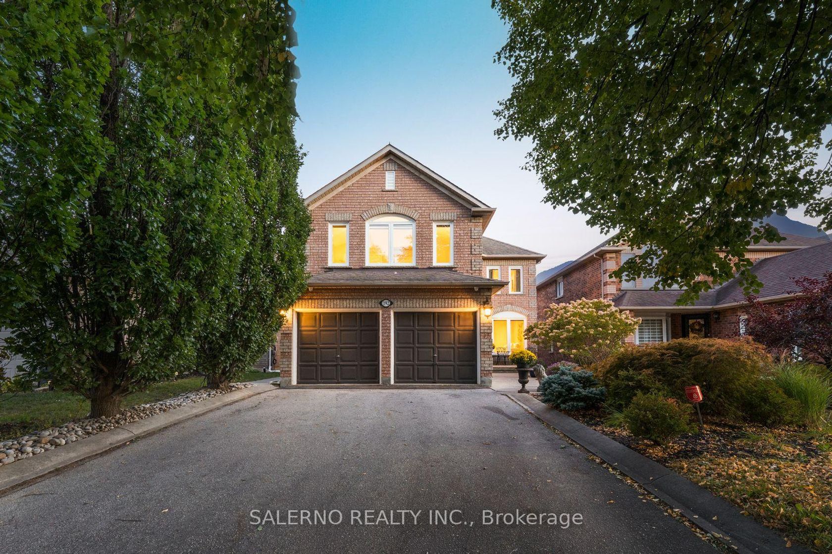 192 Veneto Drive, Vaughan Grove, Vaughan photo number 2
