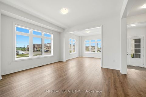 Photo 17 at 2 George Ellis Drive, Keswick North, Georgina