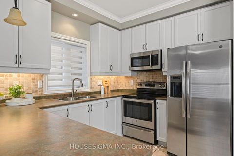Photo 14 at 23 Battleford Avenue, Vellore Village, Vaughan
