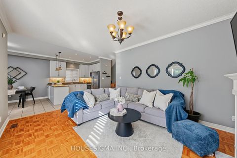 Photo 17 at 23 Battleford Avenue, Vellore Village, Vaughan