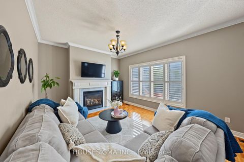 Photo 18 at 23 Battleford Avenue, Vellore Village, Vaughan