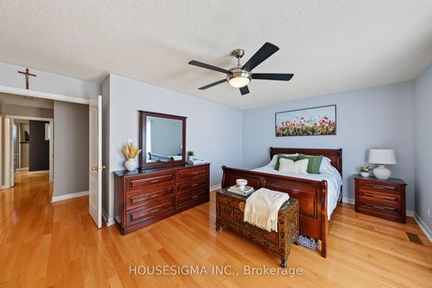Photo 24 at 23 Battleford Avenue, Vellore Village, Vaughan