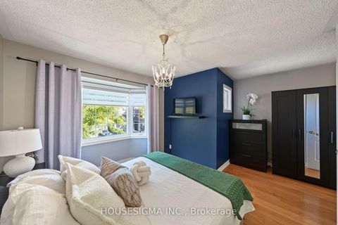 Photo 29 at 23 Battleford Avenue, Vellore Village, Vaughan
