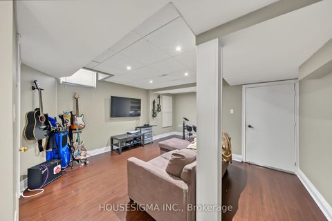Photo 33 at 23 Battleford Avenue, Vellore Village, Vaughan