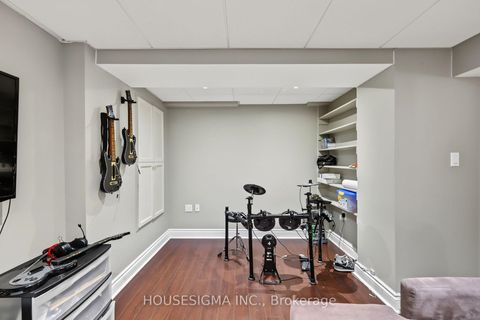Photo 34 at 23 Battleford Avenue, Vellore Village, Vaughan