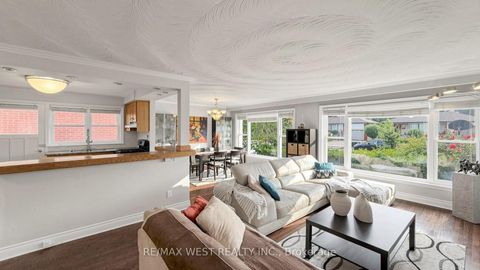 Photo 8 at 32 Allonsius Drive, West Deane, Toronto