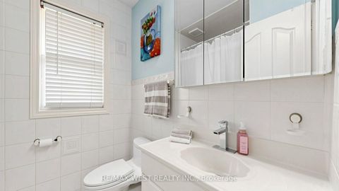 Photo 20 at 32 Allonsius Drive, West Deane, Toronto